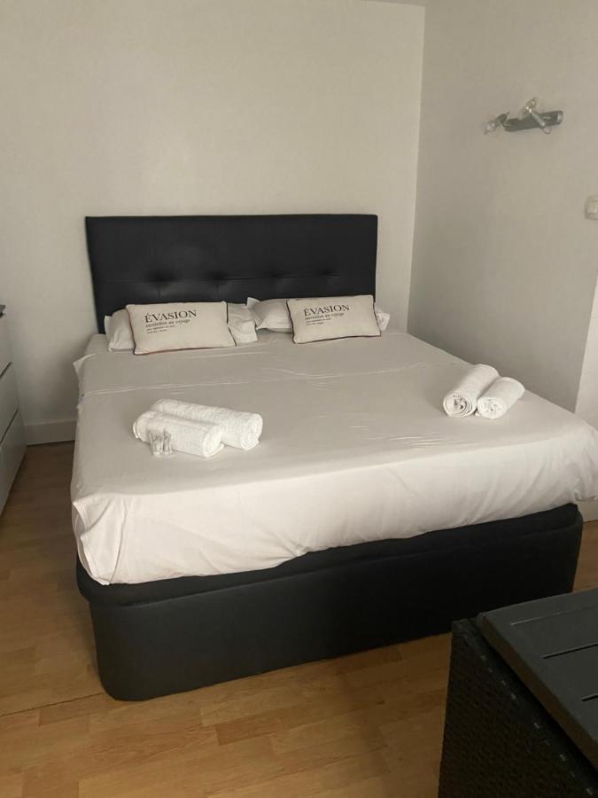 Très bel appartement Montmartre Paris Extérieur photo